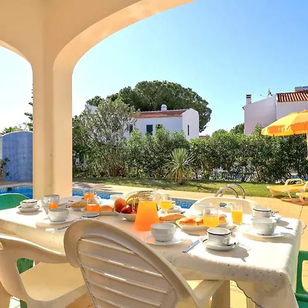Spacious 4 Bedroom Villa, Private Pool, Free Air Conditioning And Wifi * Quarteira