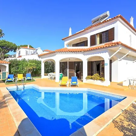 Spacious 4 Bedroom Villa, Private Pool, Free Air Conditioning And Wifi Quarteira