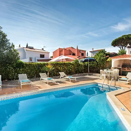 Spacious 4 Bedroom Villa, Private Pool, Free Air Conditioning And Wifi Βίλα