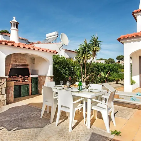 Spacious 4 Bedroom Villa, Private Pool, Free Air Conditioning And Wifi *