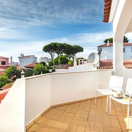 Βίλα Spacious 4 Bedroom Villa, Private Pool, Free Air Conditioning And Wifi *